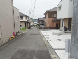 前面道路含む現地写真